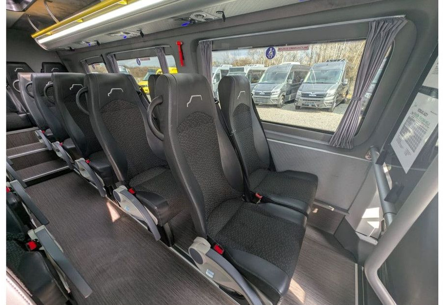 Minibus, Passenger van Volkswagen Crafter: picture 17