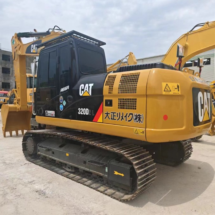 CATERPILLAR 320DL - Crawler excavator: picture 1 CATERPILLAR 320DL - Crawler excavator: picture 1