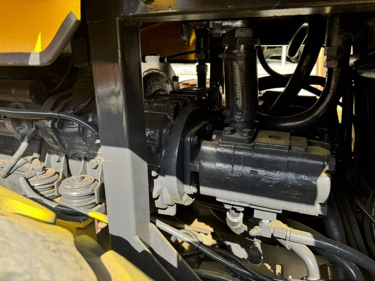 DYNAPAC CA30D - Compactor: picture 5 DYNAPAC CA30D - Compactor: picture 5