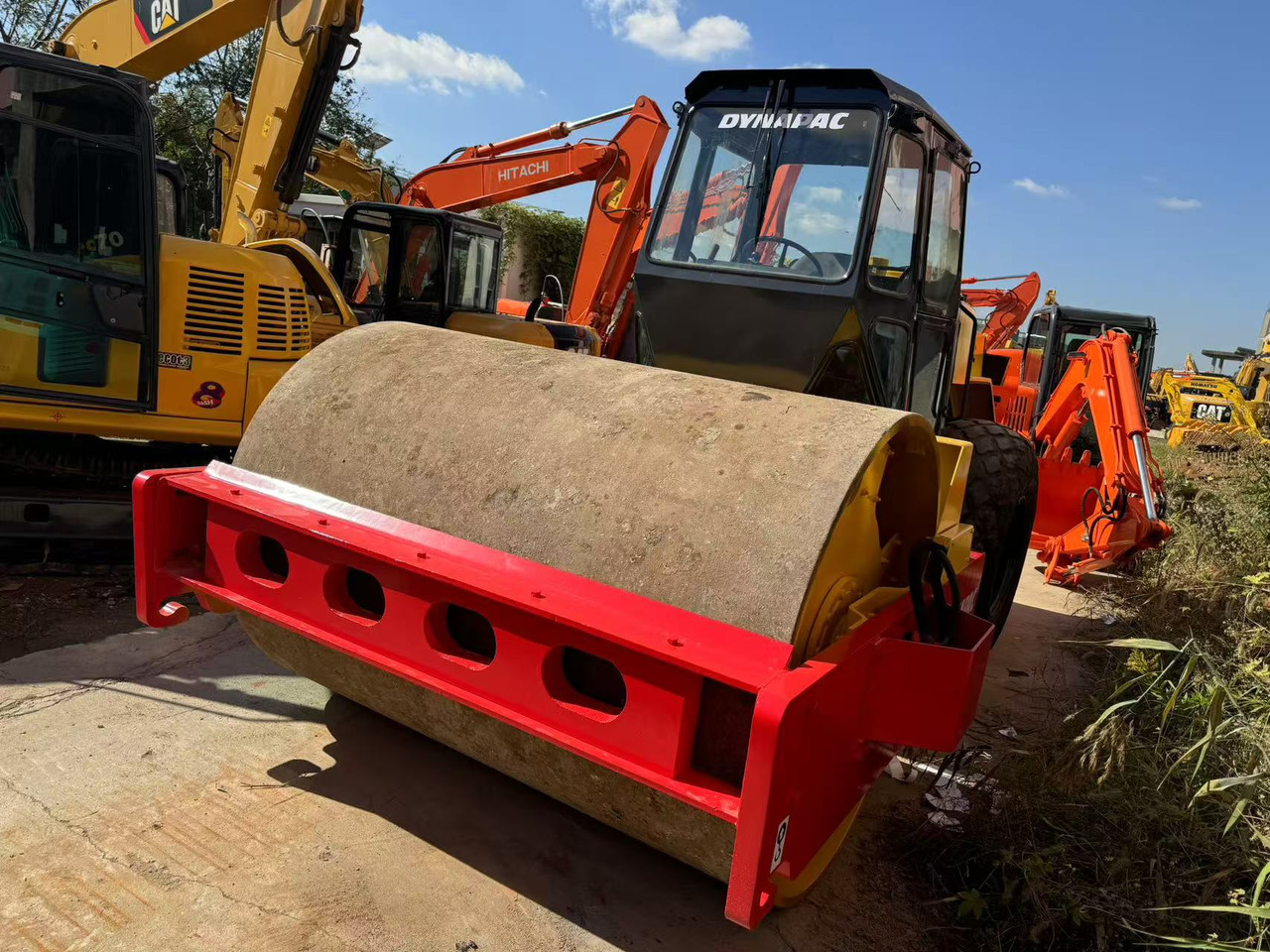 DYNAPAC CA30D - Compactor: picture 3 DYNAPAC CA30D - Compactor: picture 3