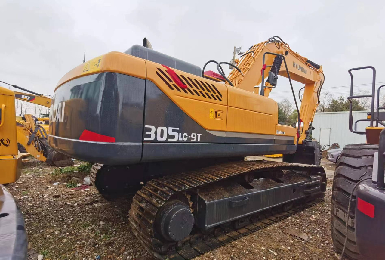 HYUNDAI 305LC-9T 220LC-9S - Crawler excavator: picture 4 HYUNDAI 305LC-9T 220LC-9S - Crawler excavator: picture 4