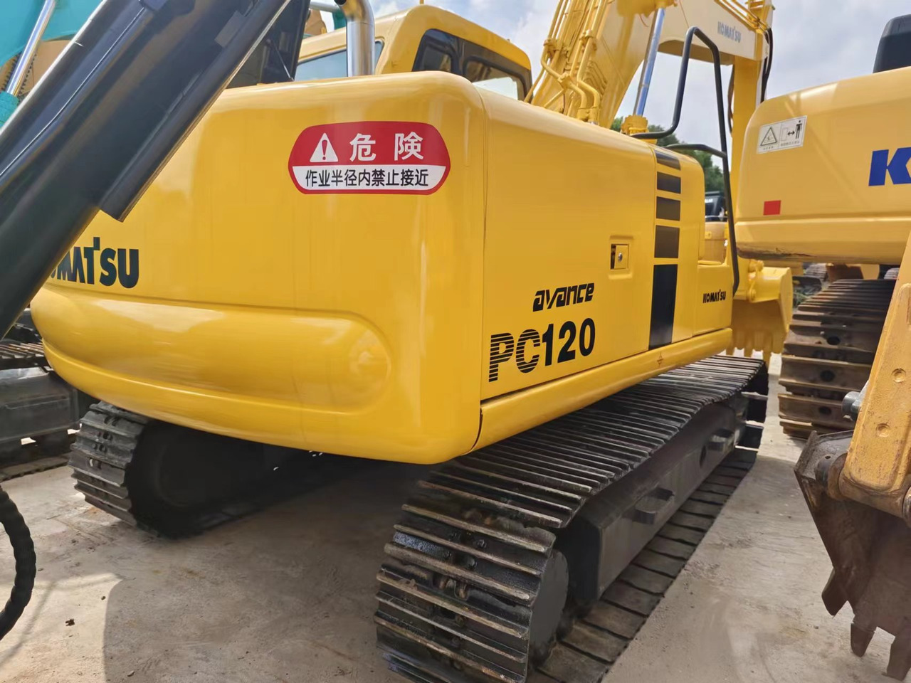 KOMATSU PC120-6 - Crawler excavator: picture 3 KOMATSU PC120-6 - Crawler excavator: picture 3