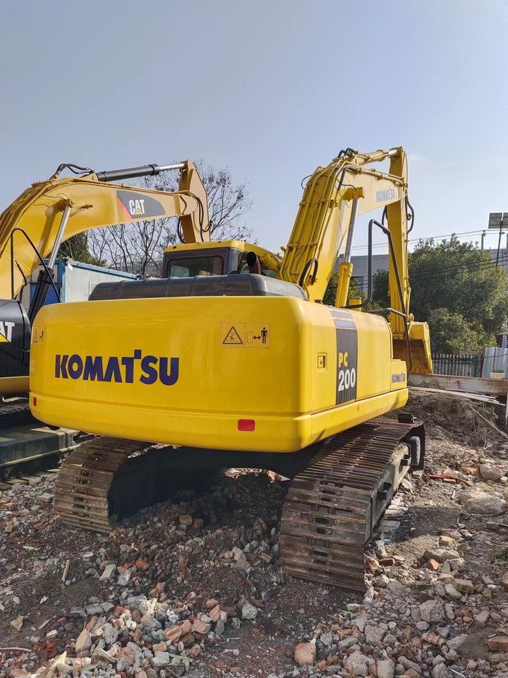KOMATSU PC200-7 - Crawler excavator: picture 2 KOMATSU PC200-7 - Crawler excavator: picture 2