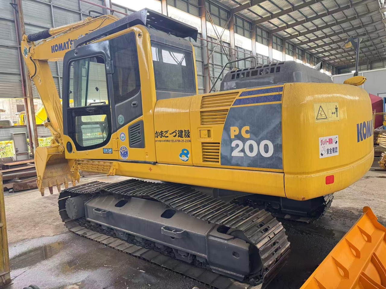 KOMATSU PC200-8 - Crawler excavator: picture 1 KOMATSU PC200-8 - Crawler excavator: picture 1