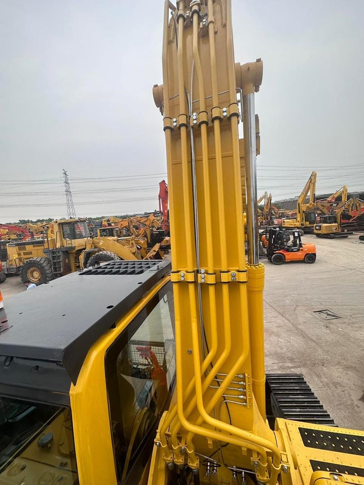 Crawler excavator KOMATSU PC300-8: picture 6