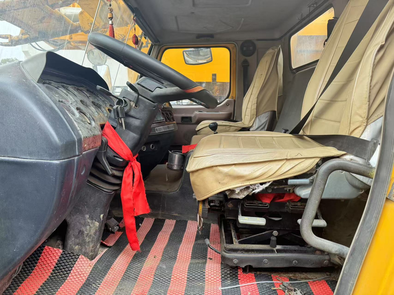 XCMG QY100K 100tons QY100K-2 - Mobile crane: picture 5 XCMG QY100K 100tons QY100K-2 - Mobile crane: picture 5