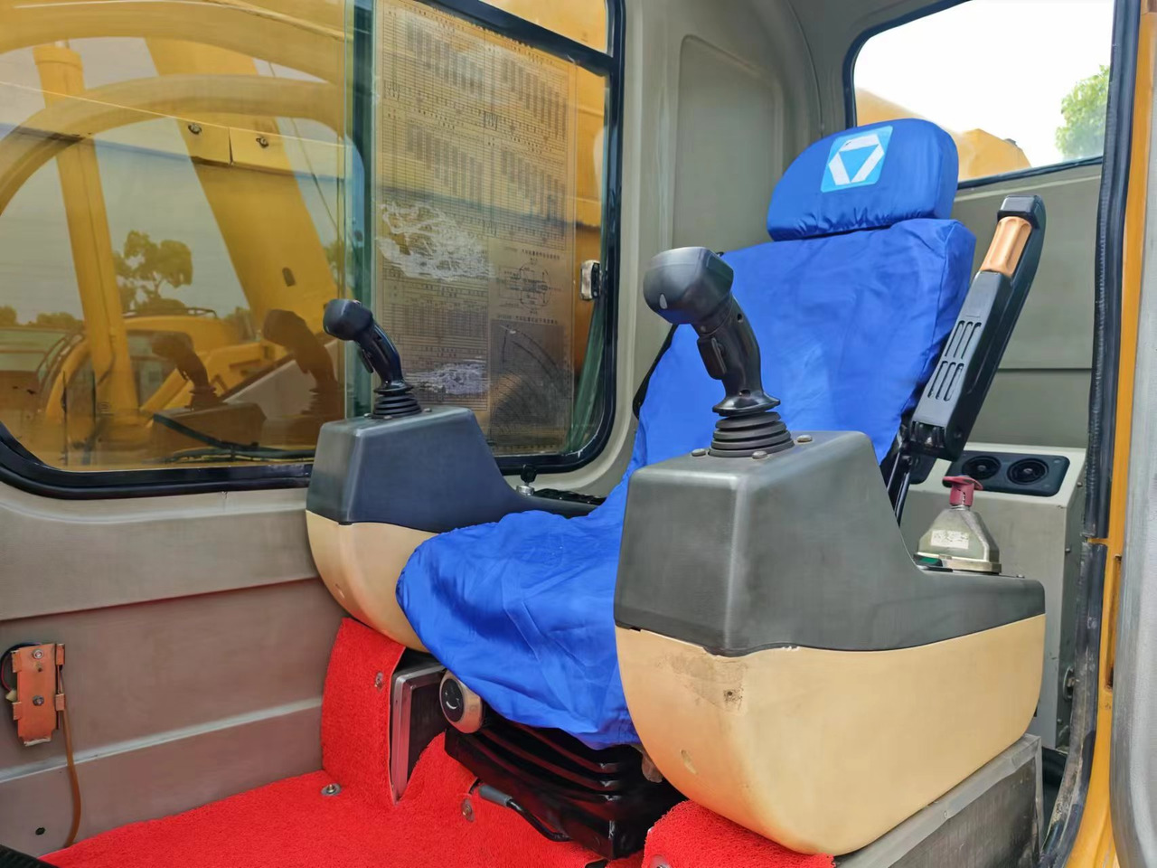 XCMG QY100K QY100 QY50 QY70 - Mobile crane: picture 4 XCMG QY100K QY100 QY50 QY70 - Mobile crane: picture 4