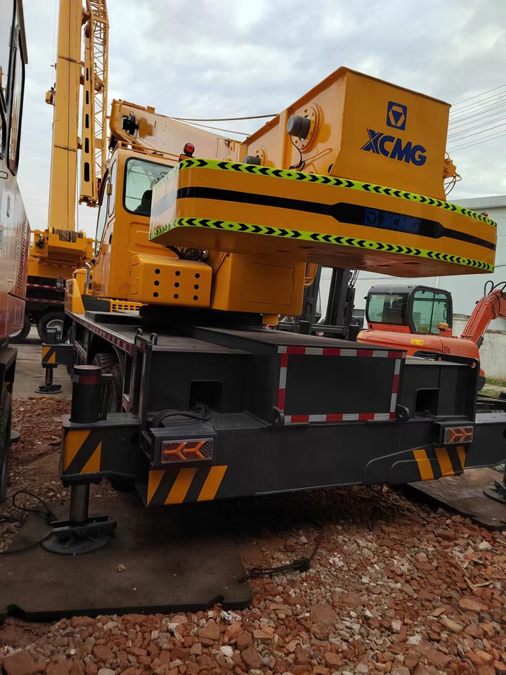 XCMG QY70K good condition QY25K QY50K QY100K QY130K China brand mobile crane - Mobile crane: picture 3 XCMG QY70K good condition QY25K QY50K QY100K QY130K China brand mobile crane - Mobile crane: picture 3