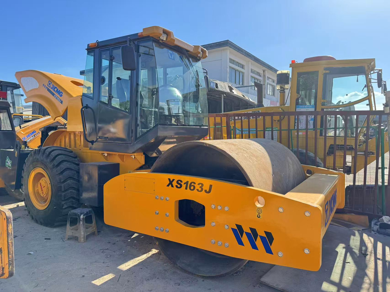 XCMG XS163J - Road roller: picture 5 XCMG XS163J - Road roller: picture 5
