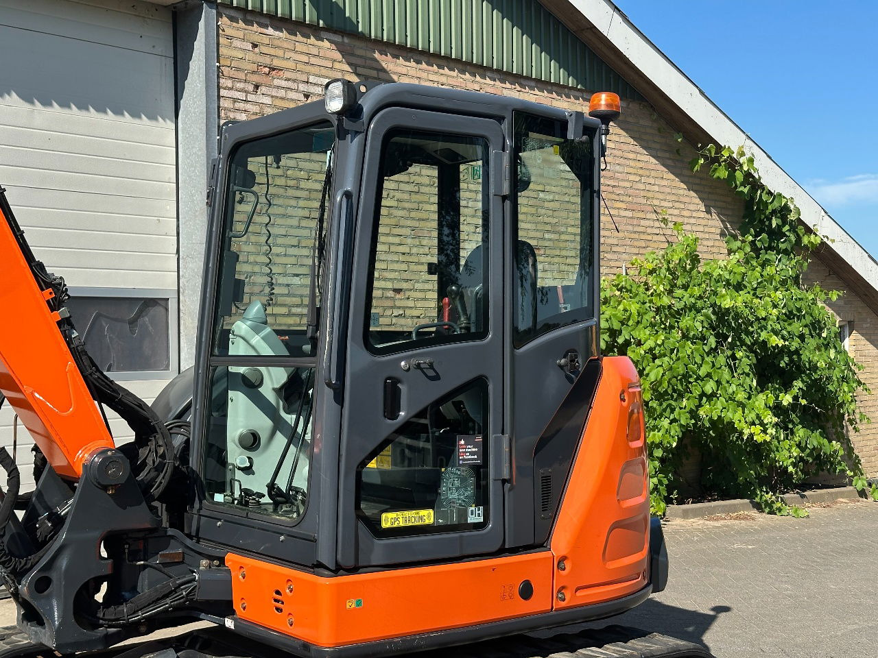 Hitachi ZX65USB-5A CLR - Mini excavator: picture 5 Hitachi ZX65USB-5A CLR - Mini excavator: picture 5