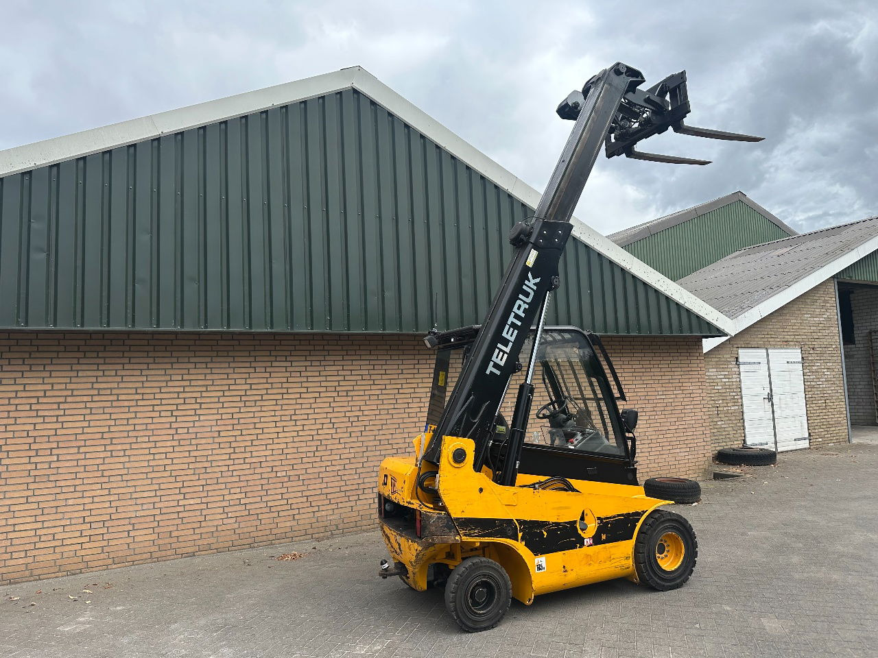JCB TLT 2.5D TLT 2,5D - Forklift: picture 5 JCB TLT 2.5D TLT 2,5D - Forklift: picture 5