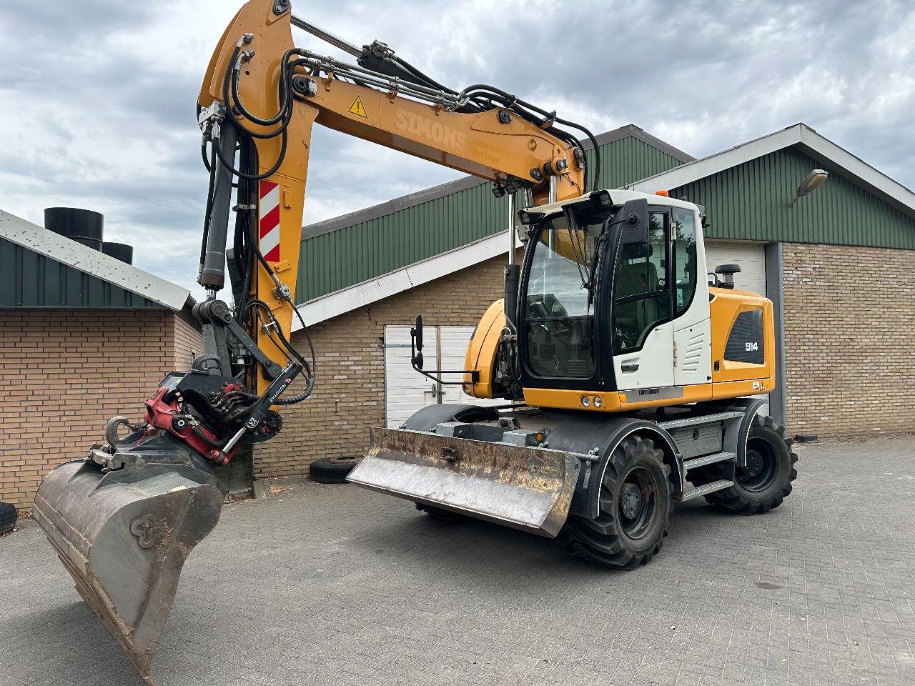 Liebherr A914 - Wheel excavator: picture 1 Liebherr A914 - Wheel excavator: picture 1