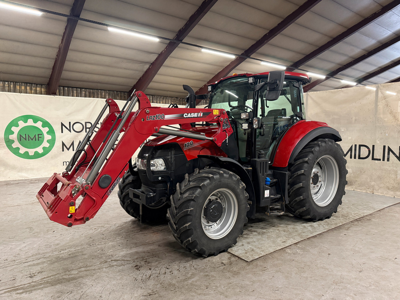 CASE IH Luxxum 120 - Farm tractor: picture 1 CASE IH Luxxum 120 - Farm tractor: picture 1
