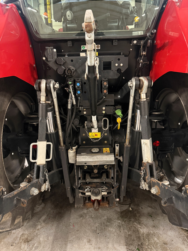 CASE IH Luxxum 120 - Farm tractor: picture 5 CASE IH Luxxum 120 - Farm tractor: picture 5
