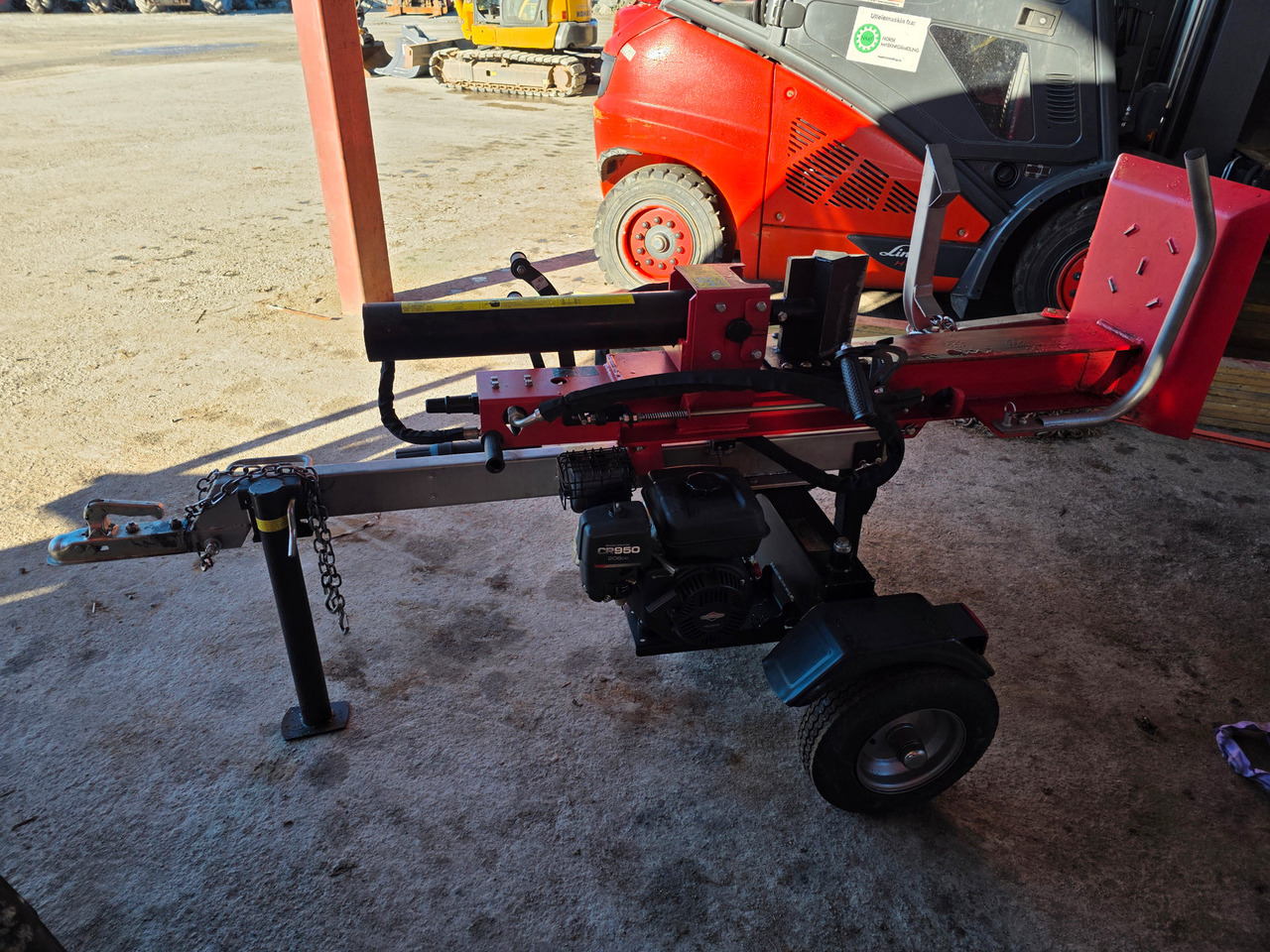 Vedkløyver med hengerfeste til bil - Log splitter: picture 4 Vedkløyver med hengerfeste til bil - Log splitter: picture 4