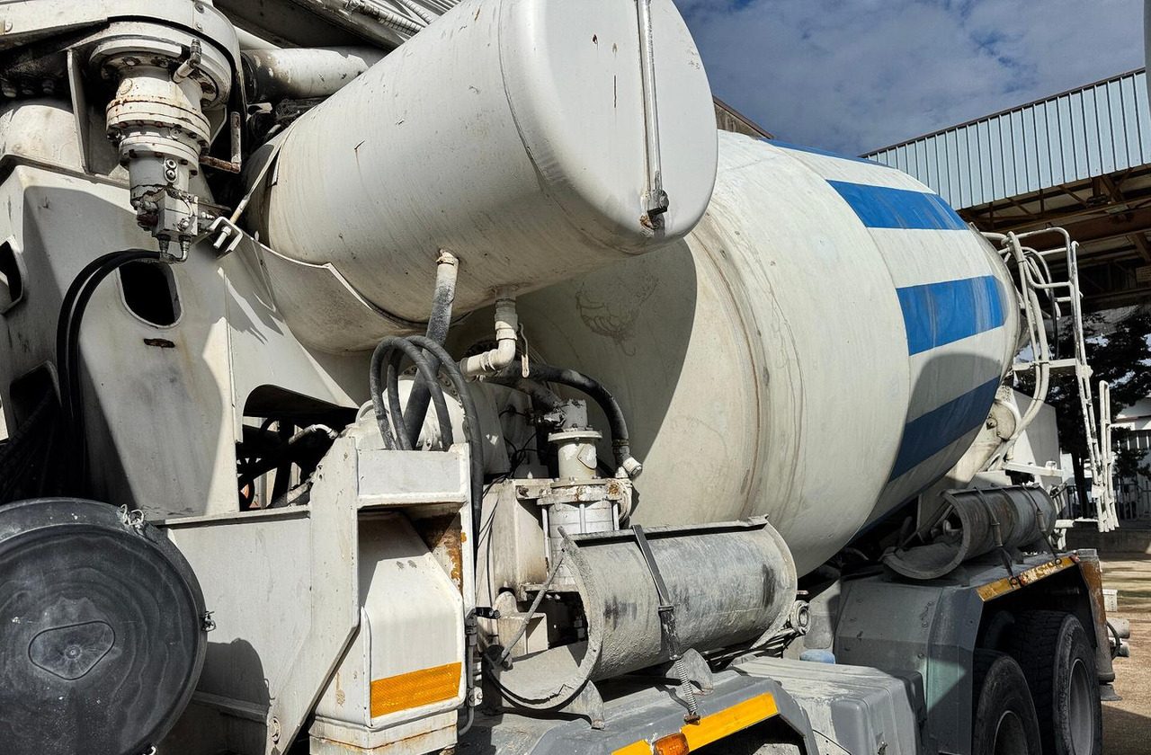 Mixer pump truck Betonpompa 28MT CIFA ASTRA HD84.38: picture 10 Mixer pump truck Betonpompa 28MT CIFA ASTRA HD84.38: picture 10