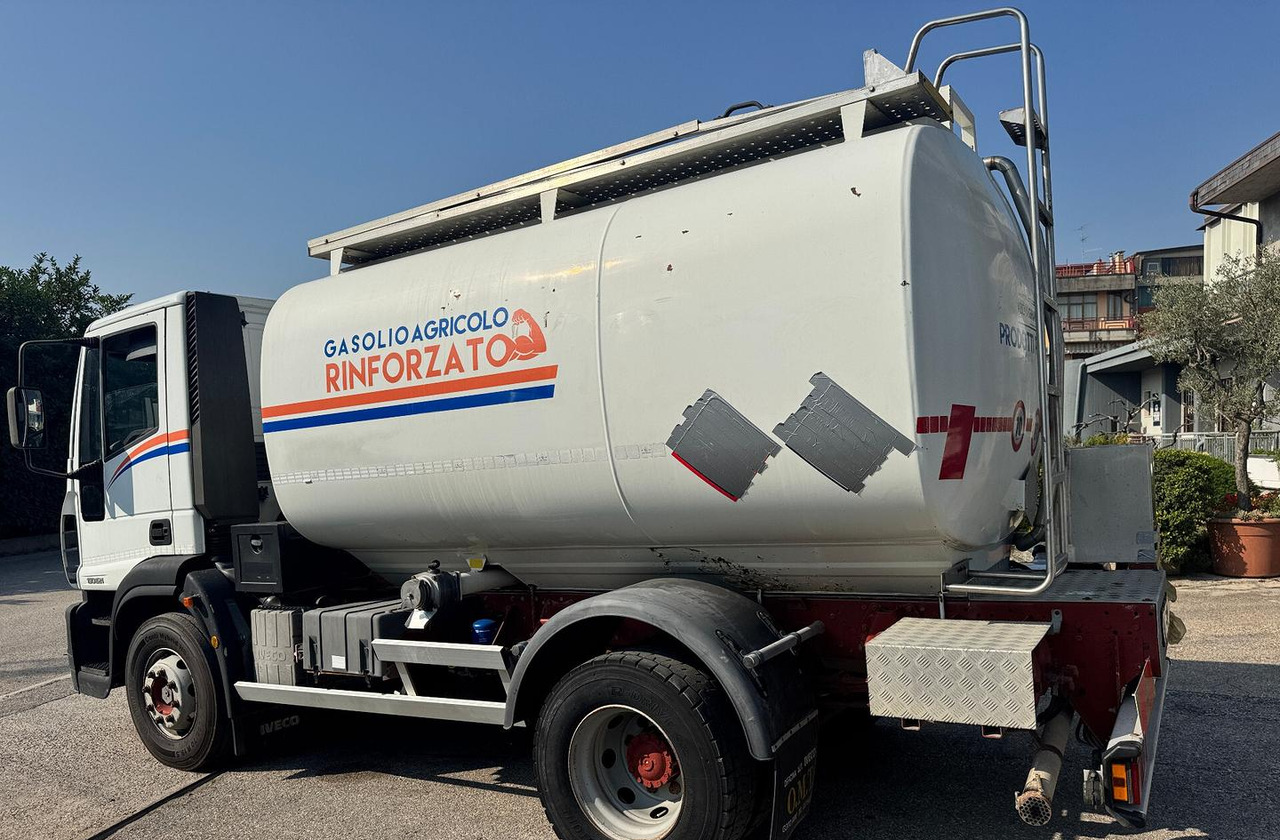 Iveco Eurocargo 150E21 Cisterna carburante - Tank truck: picture 3 Iveco Eurocargo 150E21 Cisterna carburante - Tank truck: picture 3