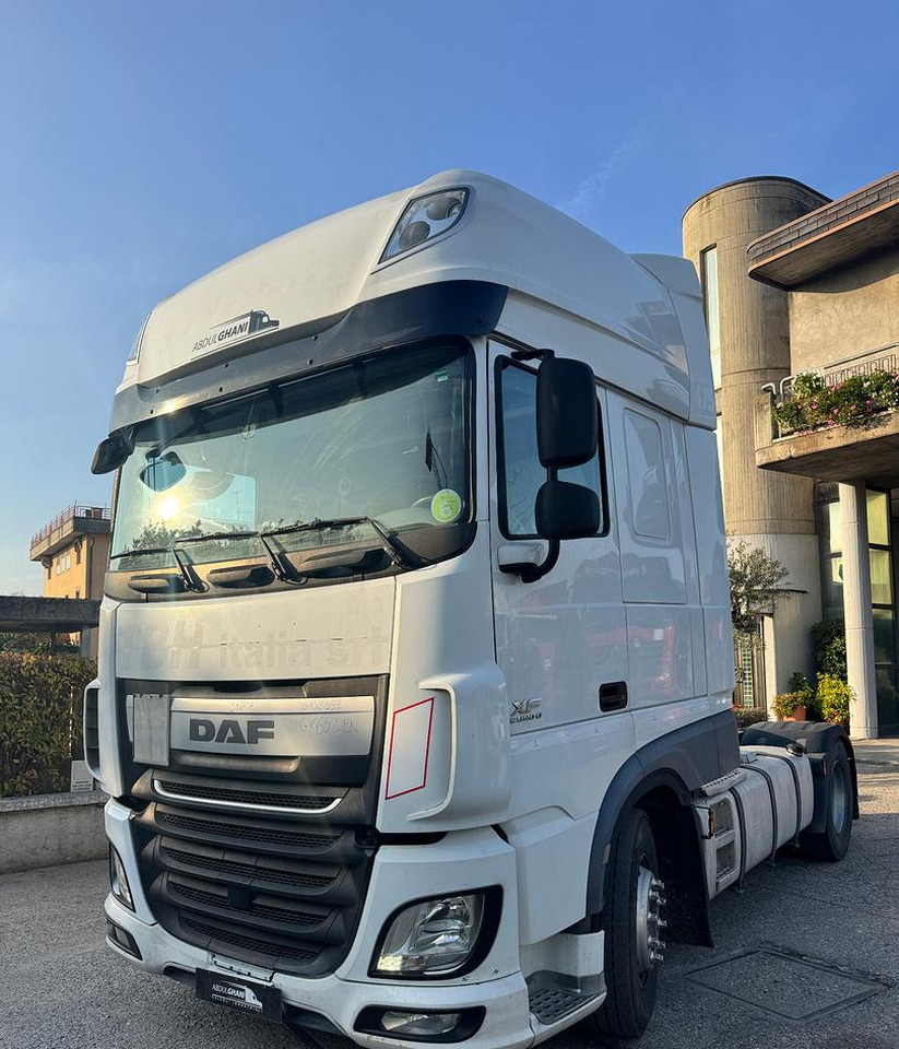 DAF XF 460 FT - 2017 - IMPIANTO RIBALTABILE - Tractor unit: picture 2 DAF XF 460 FT - 2017 - IMPIANTO RIBALTABILE - Tractor unit: picture 2