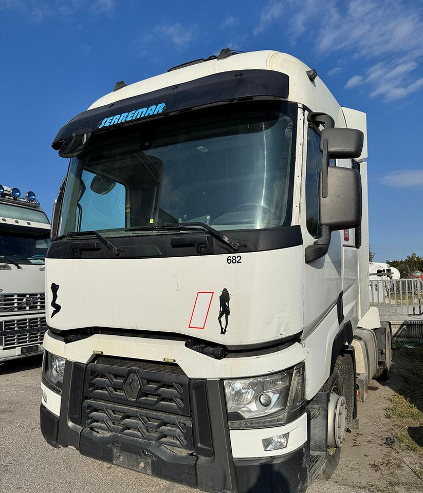 Renault T460 / 2015 / Euro 6 - Tractor unit: picture 2 Renault T460 / 2015 / Euro 6 - Tractor unit: picture 2