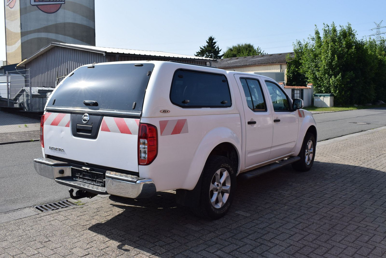 Nissan Navara Double Cab SE 4x4 Automatik Hardtop AHK - SUV: picture 4 Nissan Navara Double Cab SE 4x4 Automatik Hardtop AHK - SUV: picture 4
