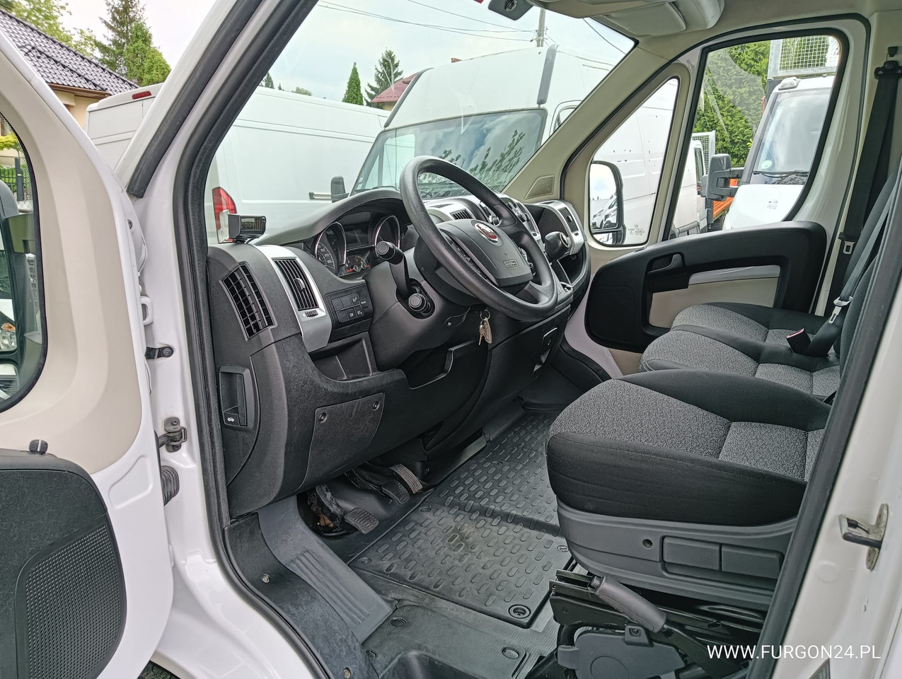 Box van FIAT DUCATO KONTENER WINDA NR 886: picture 9 Box van FIAT DUCATO KONTENER WINDA NR 886: picture 9