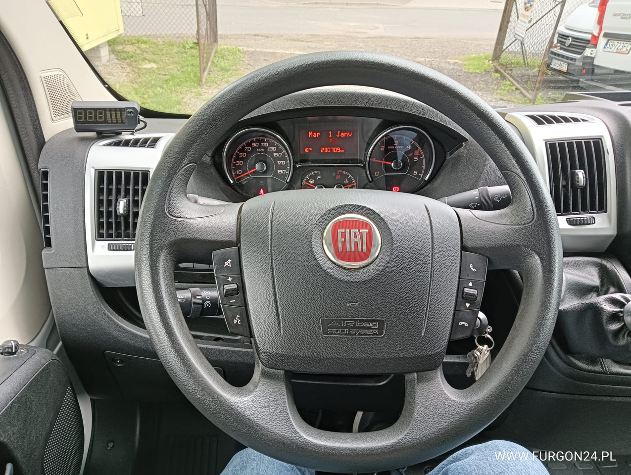 Box van FIAT DUCATO KONTENER WINDA NR 886: picture 12 Box van FIAT DUCATO KONTENER WINDA NR 886: picture 12