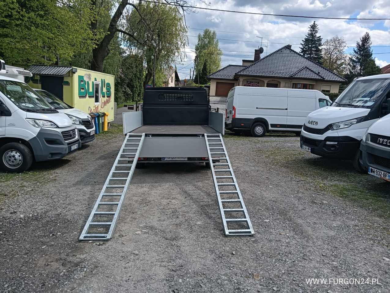 RENAULT TRAFIC SKRZYNIA PAKA Z NAJAZDAMI I PÓŁKAMI NR 689 - Open body delivery van: picture 5 RENAULT TRAFIC SKRZYNIA PAKA Z NAJAZDAMI I PÓŁKAMI NR 689 - Open body delivery van: picture 5