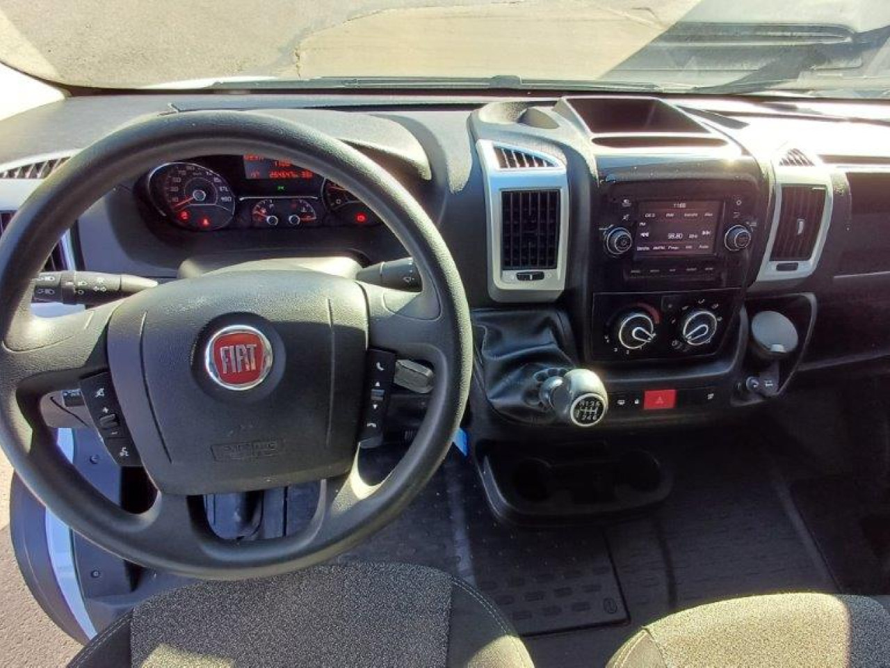 Interior photo 1: Leasing of FIAT Ducato L4H3 Maxi FIAT Ducato L4H3 Maxi Interior photo 1: Leasing of FIAT Ducato L4H3 Maxi FIAT Ducato L4H3 Maxi