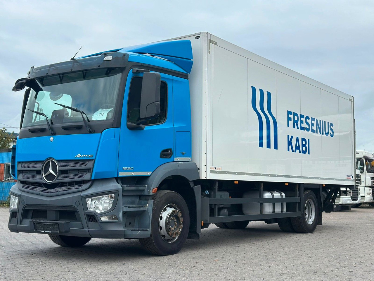 Mercedes-Benz Antos 1830+Isolierkoffer - Box truck: picture 1 Mercedes-Benz Antos 1830+Isolierkoffer - Box truck: picture 1
