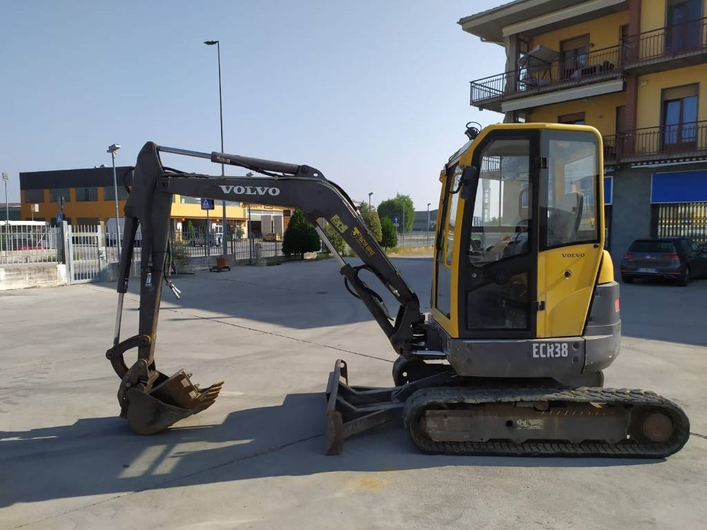 Volvo ECR 38  - Mini excavator: picture 2 Volvo ECR 38  - Mini excavator: picture 2