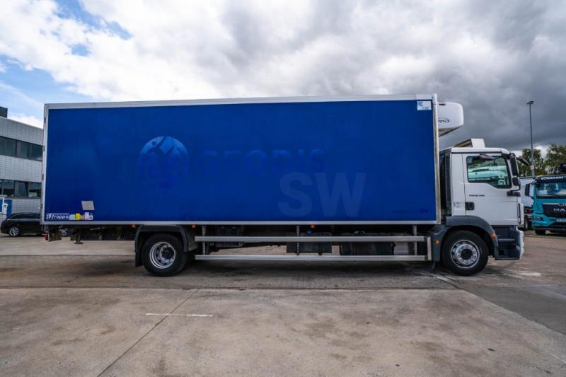 MAN TGM 18 340 BL + CARRIER 950 MT - Refrigerator truck: picture 3 MAN TGM 18 340 BL + CARRIER 950 MT - Refrigerator truck: picture 3