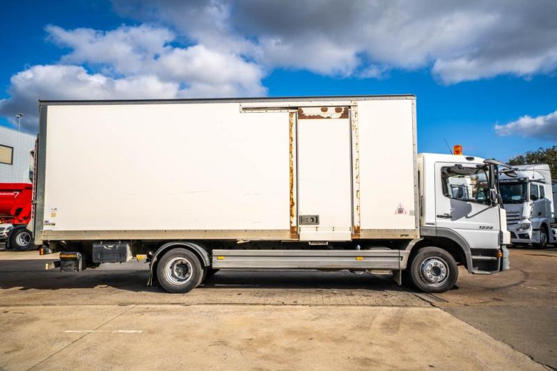 Mercedes ATEGO 1222 + D'HOLLANDIA 1.5T - Box truck: picture 3 Mercedes ATEGO 1222 + D'HOLLANDIA 1.5T - Box truck: picture 3