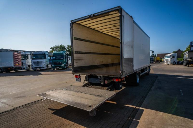Box truck Renault D 16 WIDE 250 DXI +DHOLLANDIA: picture 10