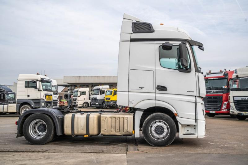 Mercedes ACTROS 1845 LS+E6 - Tractor unit: picture 3 Mercedes ACTROS 1845 LS+E6 - Tractor unit: picture 3