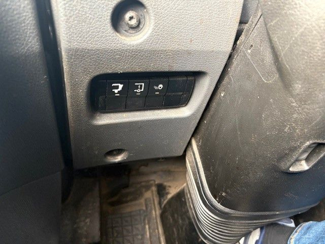 Box truck Mercedes-Benz Atego 1230 1230,1530 Klima Luft LBW LBW: picture 15 Box truck Mercedes-Benz Atego 1230 1230,1530 Klima Luft LBW LBW: picture 15