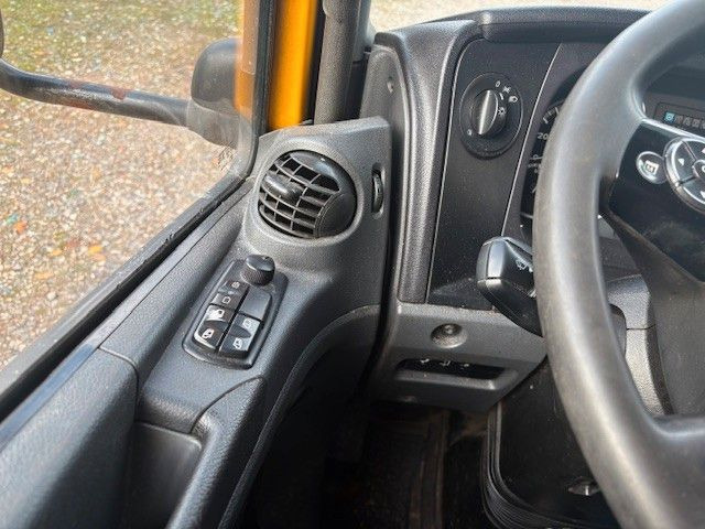 Box truck Mercedes-Benz Atego 1230 1230,1530 Klima Luft LBW LBW: picture 16 Box truck Mercedes-Benz Atego 1230 1230,1530 Klima Luft LBW LBW: picture 16