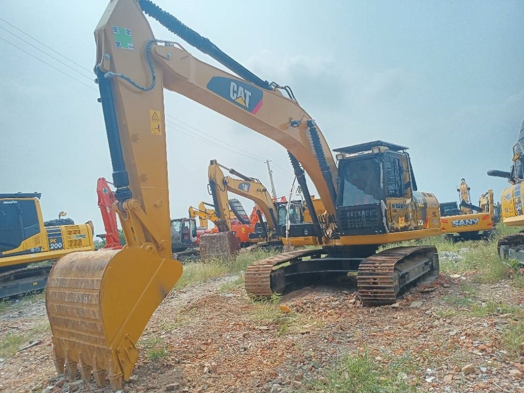 CAT 323D2  - Crawler excavator: picture 4 CAT 323D2  - Crawler excavator: picture 4