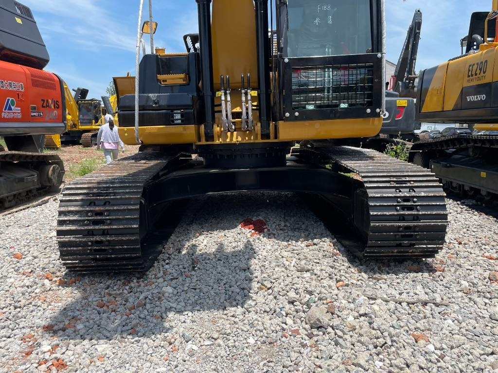 CAT 323D2 - Crawler excavator: picture 3 CAT 323D2 - Crawler excavator: picture 3