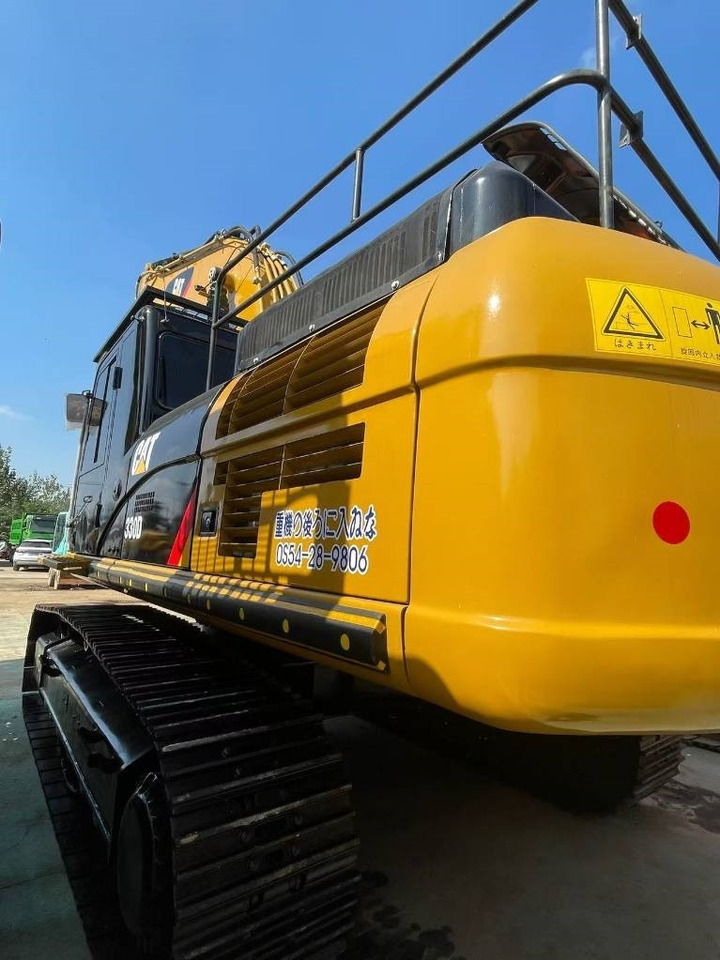 CAT 330D2  - Crawler excavator: picture 3 CAT 330D2  - Crawler excavator: picture 3