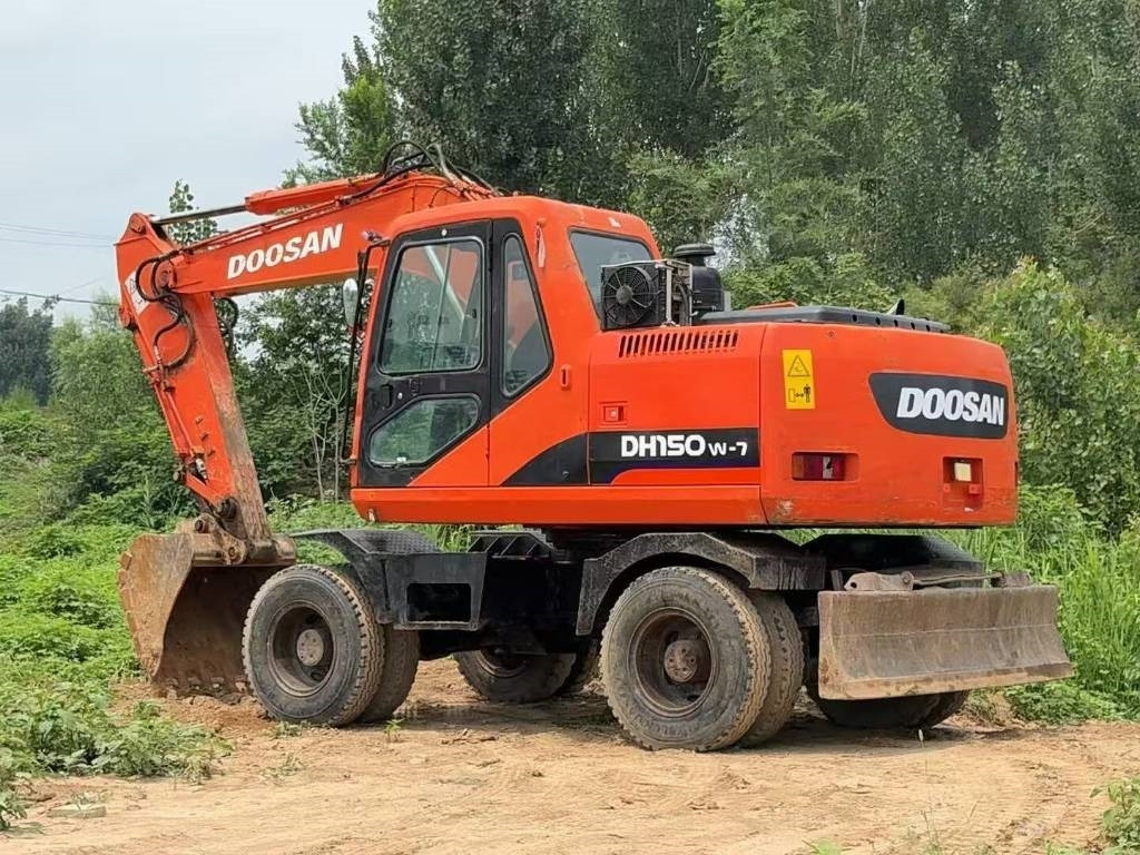 Doosan DH 150 W-7  - Wheel excavator: picture 4 Doosan DH 150 W-7  - Wheel excavator: picture 4