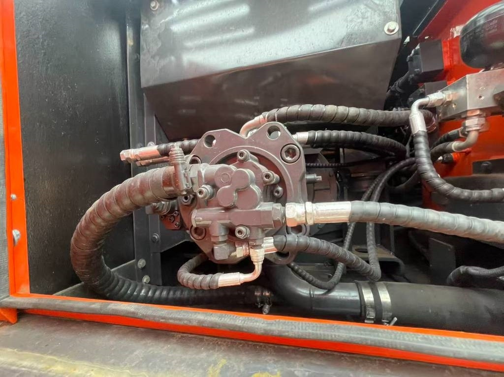 New Crawler excavator Doosan DX 225 LC: picture 9 New Crawler excavator Doosan DX 225 LC: picture 9