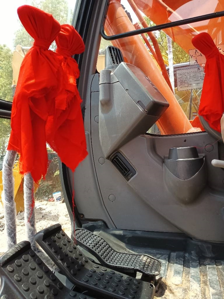 Hitachi ZX 135 U-5 - Crawler excavator: picture 5 Hitachi ZX 135 U-5 - Crawler excavator: picture 5