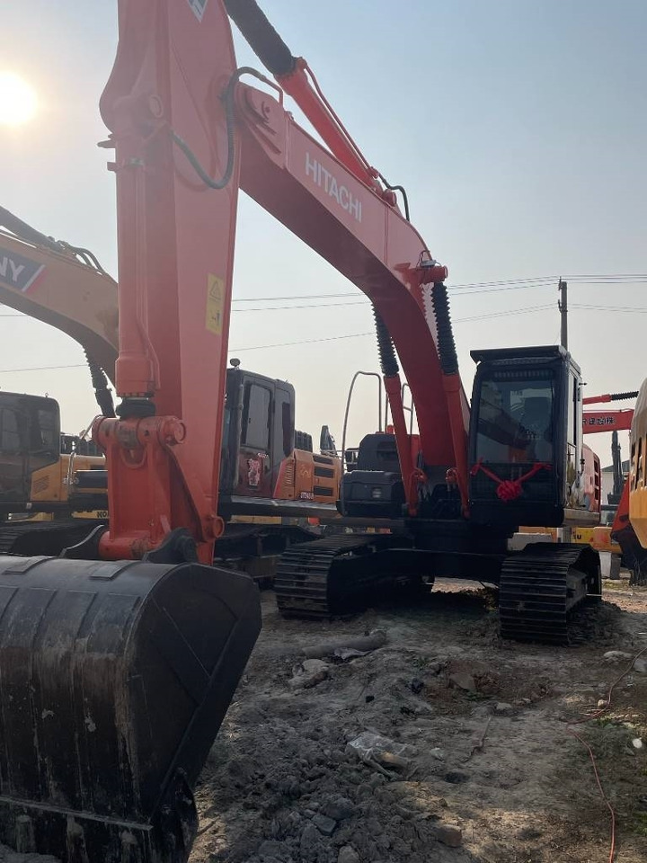 Hitachi ZX 210  - Crawler excavator: picture 4 Hitachi ZX 210  - Crawler excavator: picture 4