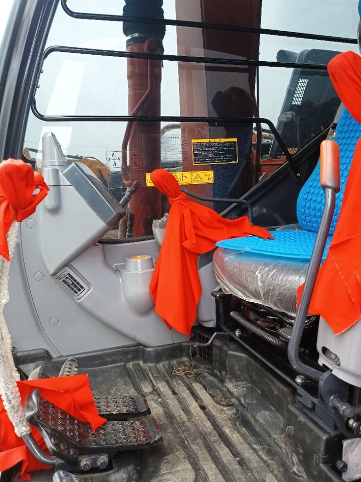 Hitachi ZX70 - Crawler excavator: picture 4 Hitachi ZX70 - Crawler excavator: picture 4