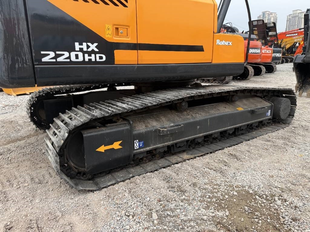 Hyundai HX 220 - Crawler excavator: picture 2 Hyundai HX 220 - Crawler excavator: picture 2