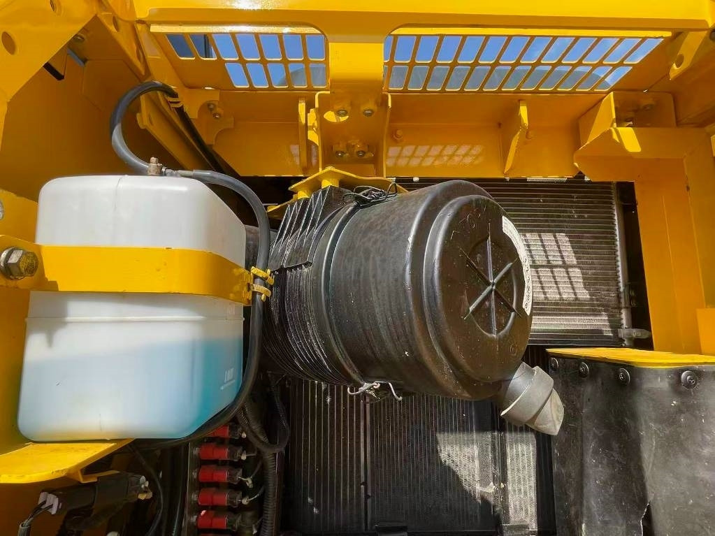 Komatsu PC 130 - Crawler excavator: picture 4 Komatsu PC 130 - Crawler excavator: picture 4