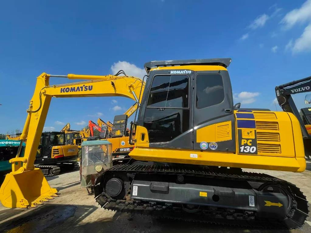 Komatsu PC 130 - Crawler excavator: picture 1 Komatsu PC 130 - Crawler excavator: picture 1