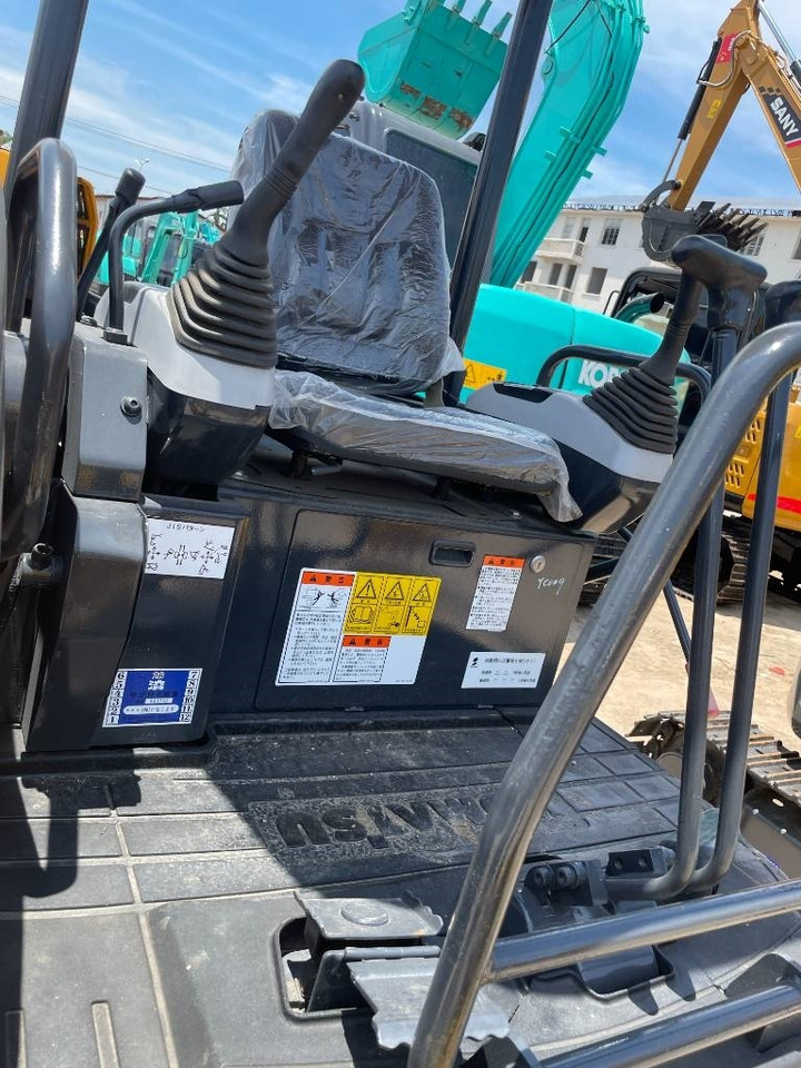 Komatsu PC 20 MR  - Mini excavator: picture 3 Komatsu PC 20 MR  - Mini excavator: picture 3