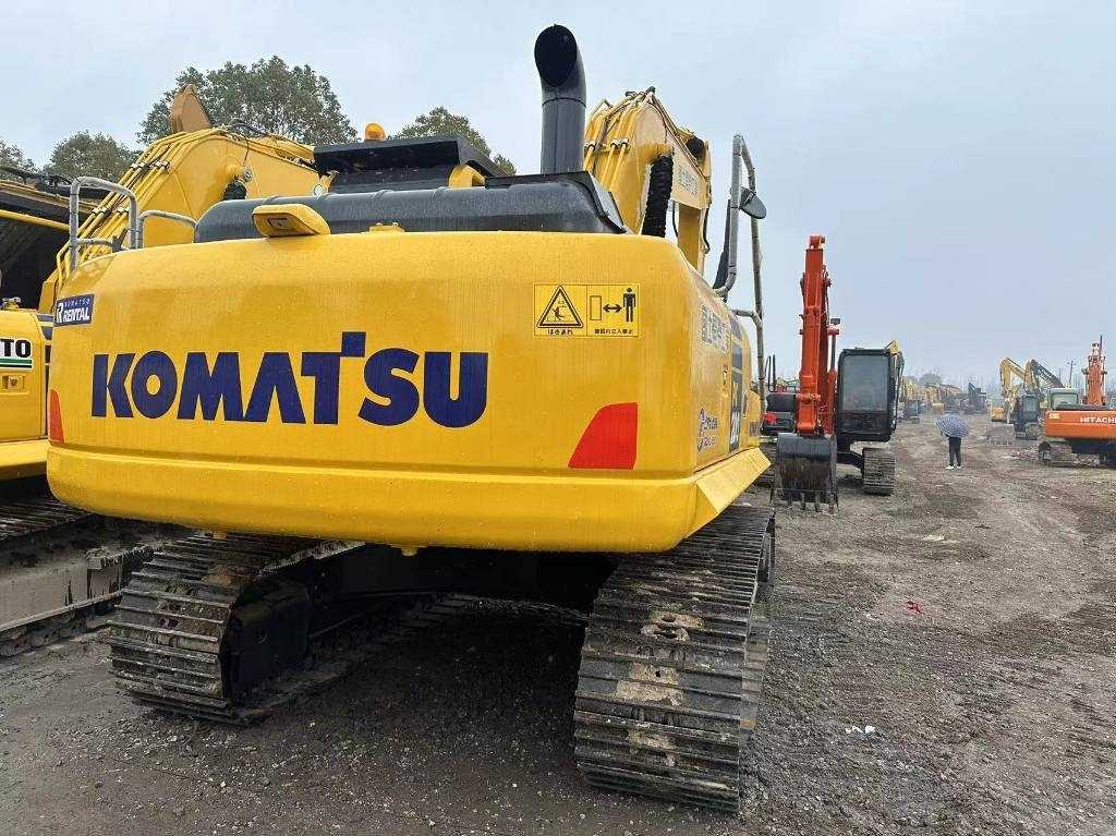 Komatsu PC 200 - Crawler excavator: picture 5 Komatsu PC 200 - Crawler excavator: picture 5
