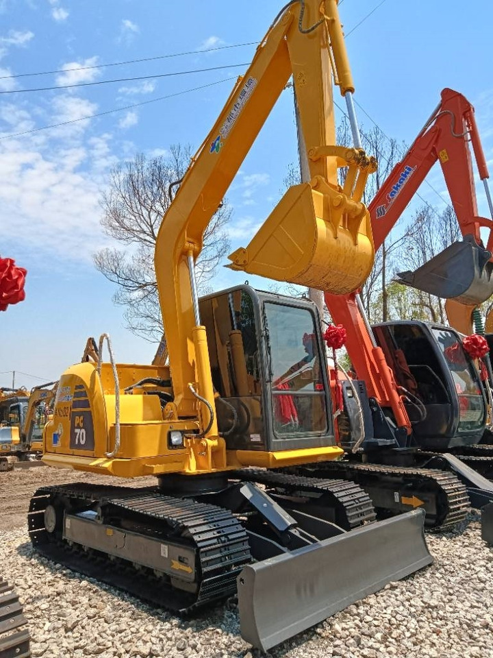 Komatsu PC 70 - Crawler excavator: picture 1 Komatsu PC 70 - Crawler excavator: picture 1